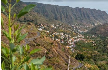 Vista de Hermigua desde mirador